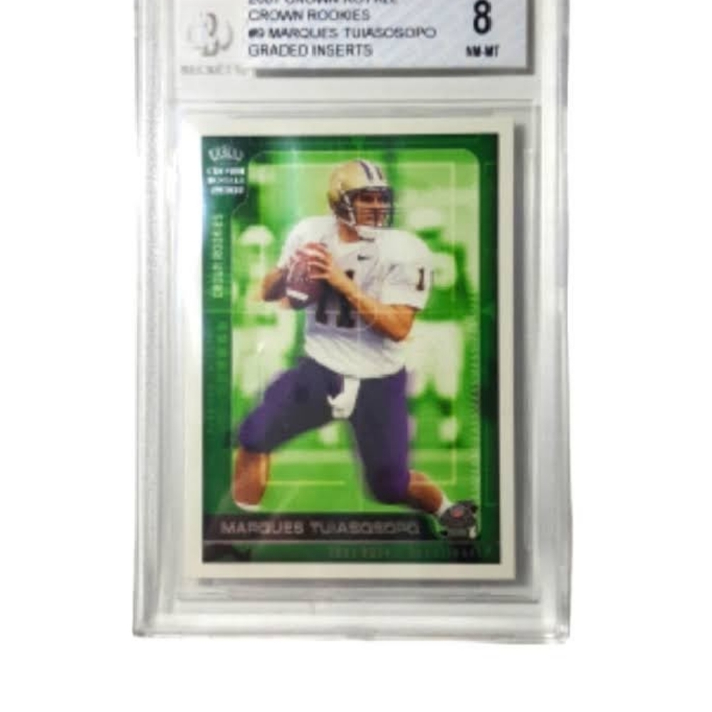 2001 Crown Royale #9 Marques Tuiasosopo NFL Rookie Card Beckett 8 MT